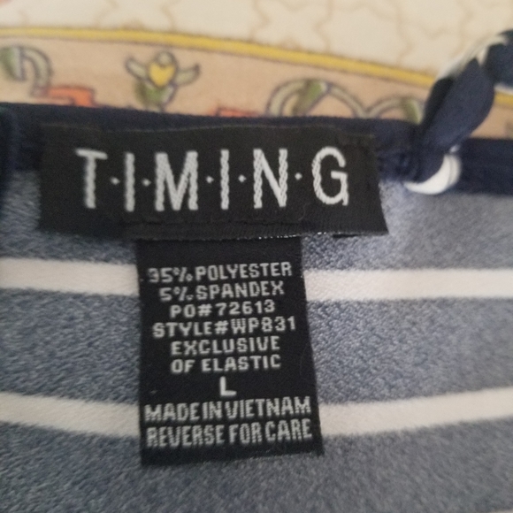 NWOT/ Stripped Jumper - Picture 3 of 3